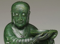 美国大都会博物馆中国藏品：十八世纪 和田碧玉雕刻--高僧持钵像 赏析