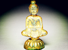 台北故宫佛教藏品：一千五百多年前的铜鎏金坐佛像 赏析