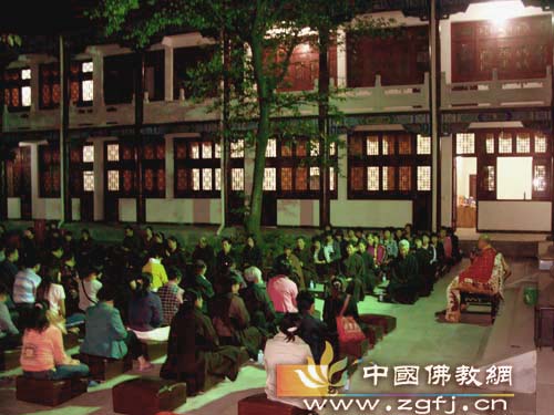 黄梅五祖寺举办观音菩萨出家纪念日祈福法会