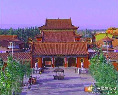 内蒙古西部最大汉传佛教寺院甘露寺举行法会