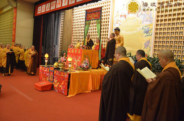 上海玉佛禅寺隆重举行第二十四届传授三皈依法会
