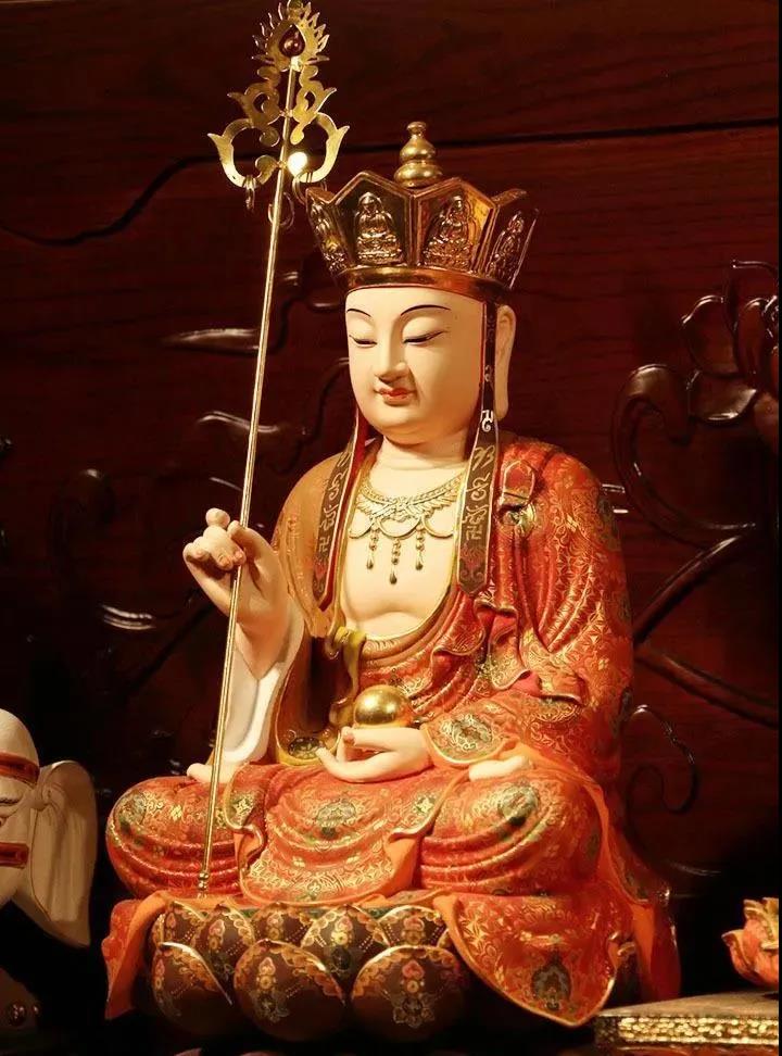 今日恭迎地藏王菩萨圣诞！祈愿众生永离一切苦厄，所愿悉皆圆满！