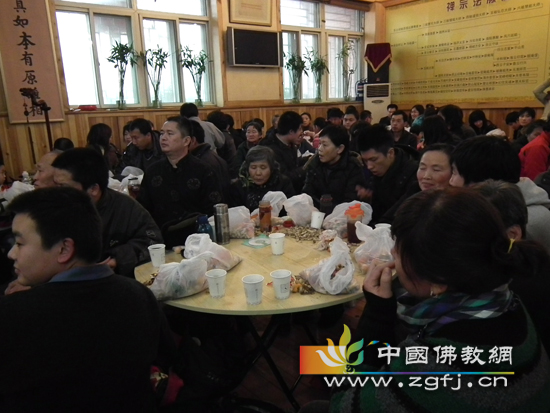 茶话会现场２..jpg