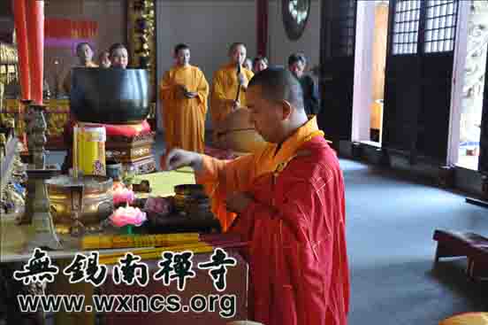 心悦法师礼佛