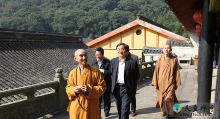 世界宗教研究所卓新平所长一行参访宁波天童禅寺 世界宗教研究所卓新平所长一行参访宁波天童禅寺