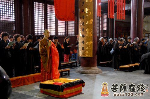《百卷华严》诵经法会 