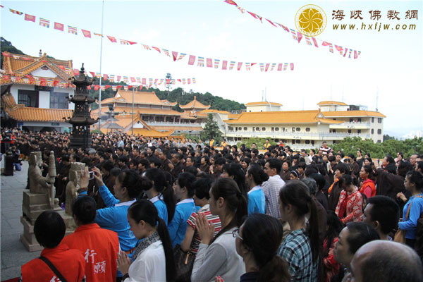深圳首届千僧大斋胜会于弘法寺隆重举行