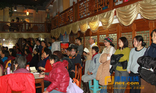 宗性法师宣讲：佛教要社会化 要轻松快乐地学佛