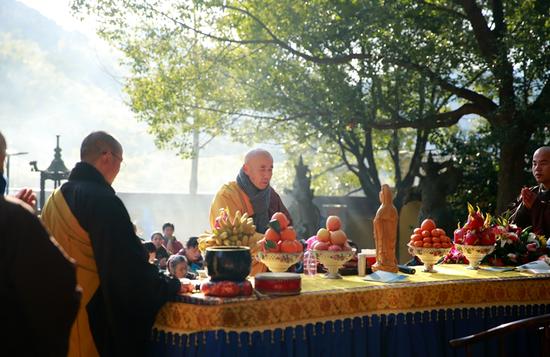 慧日禅寺于帝释天王圣诞践行佛之大慈悲,举行春节慈悲放生法会