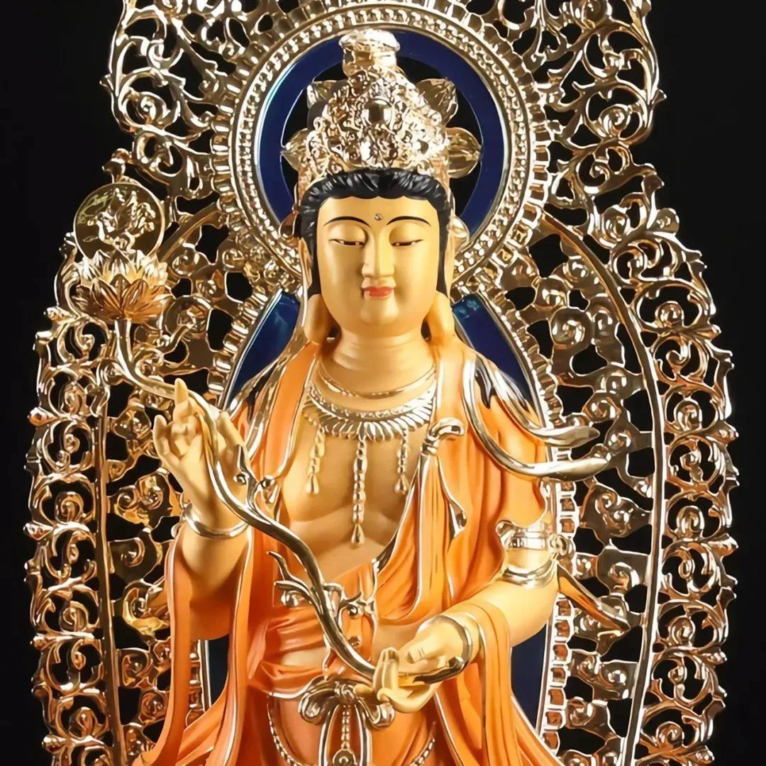 今日恭迎日光菩萨圣诞!祈愿日光遍照世间,众生离苦得乐! 今日恭迎日光菩萨圣诞!祈愿日光遍照世间,众生离苦得乐!