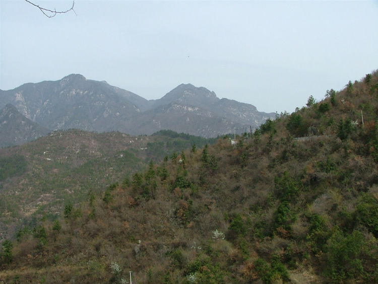 层峦叠嶂