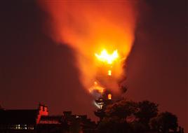 南京鸡鸣寺药师塔发生火灾