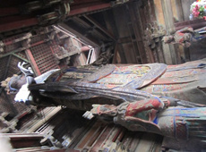 悲伤逆流成河佛教摄影作品