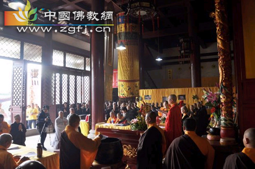 六祖寺大愿方丈传授韩国法师法卷