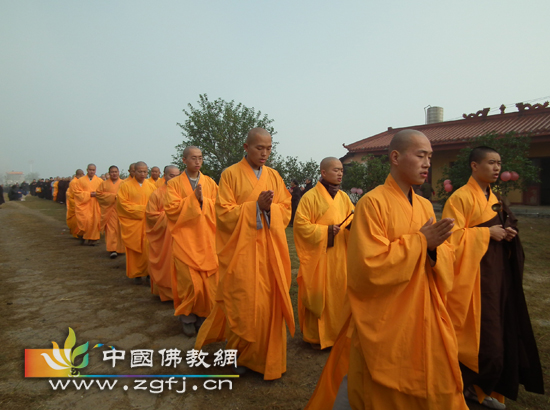 洒净仪式 庄严殊胜.jpg