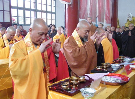 湖北阳新宝莲禅寺举办寺院周年庆典暨佛像开光法会