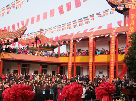 湖北阳新宝莲禅寺举办寺院周年庆典暨佛像开光法会