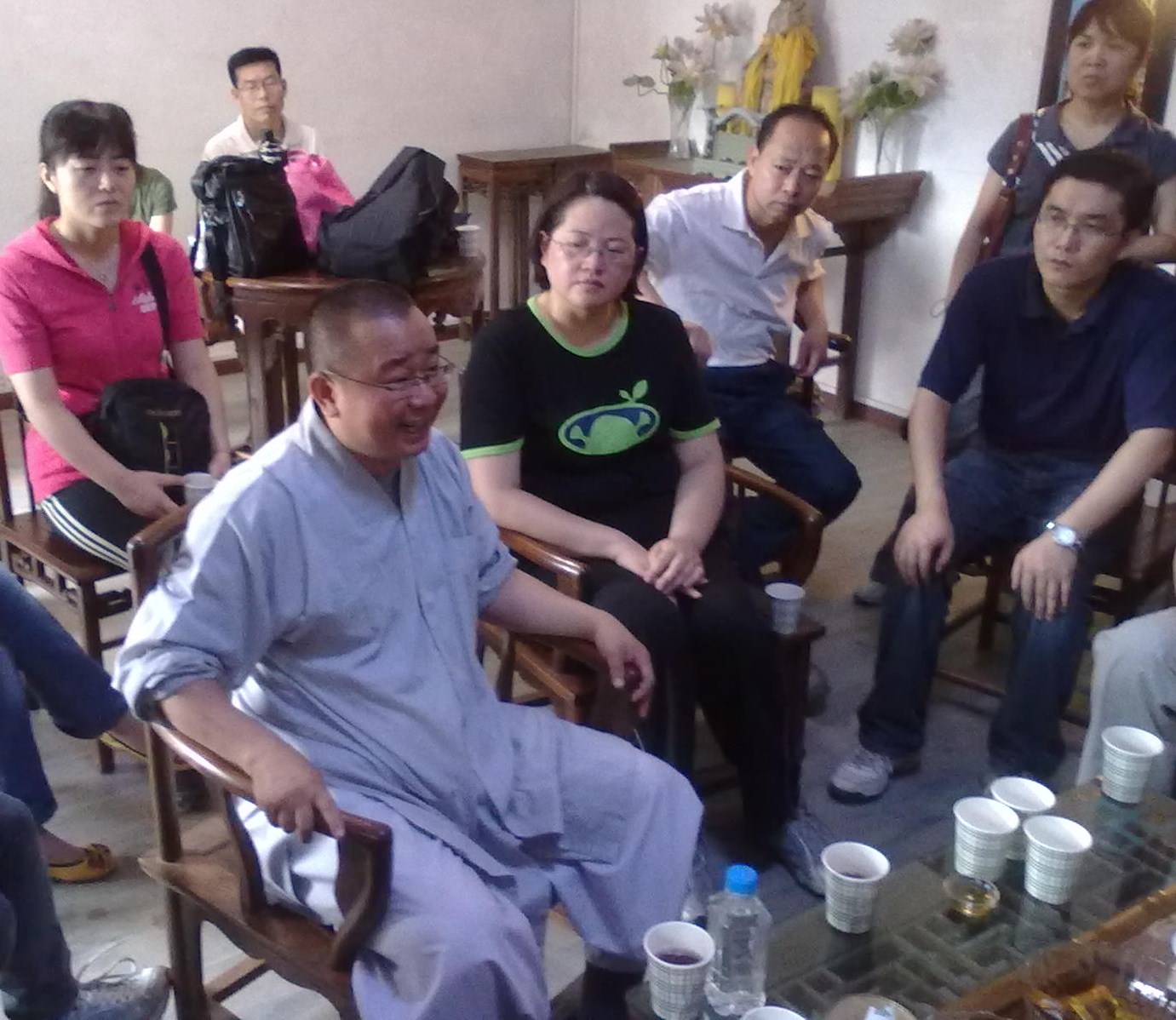 本如法师为学员讲解佛教文化