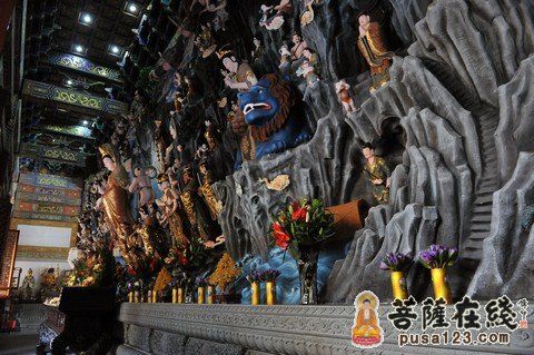 普陀山宝陀讲寺圆通宝殿海岛观音宝像