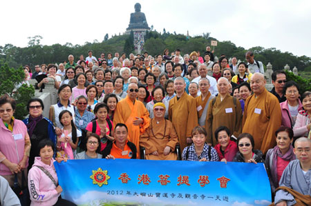 香港菩提学会会长永惺长老一行到宝莲禅寺参访