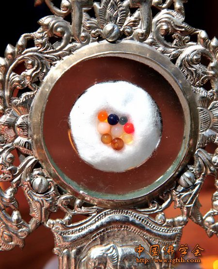 浙江宁波慧日禅寺举行恭迎释迦牟尼佛以及八大弟子真身舍利法会