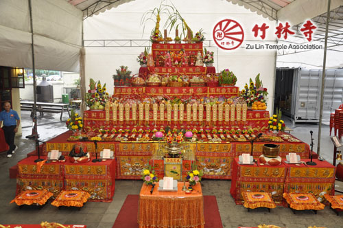 新加坡竹林寺举行斋供诸天法会