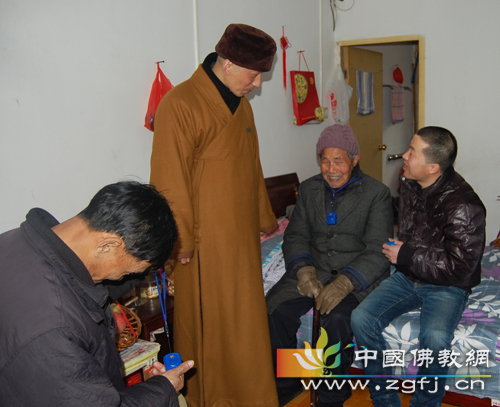 苏州法幢精舍居士法师雷锋日到敬老院慰问