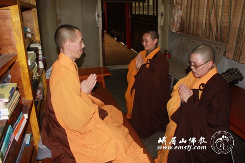 如法礼请心照比丘为依止律师