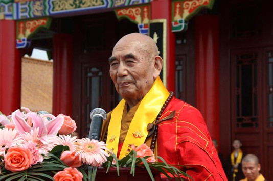 山东省佛教协会会长、青岛湛山寺方丈明哲长老致辞