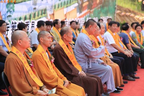 山东普照寺仁昌法师受邀参加延吉东来寺奠基仪式