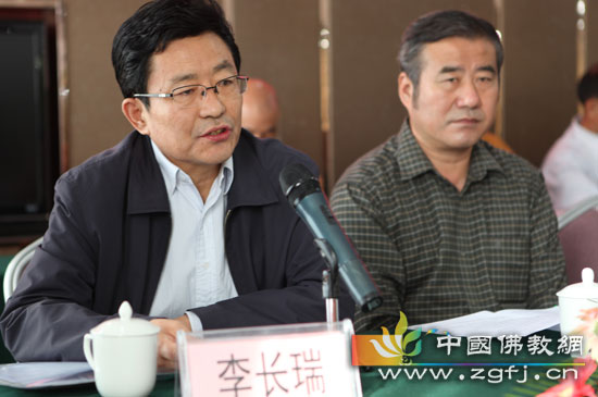 榆林市民族宗教事务局局长李长瑞致欢迎词