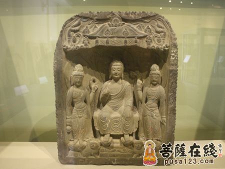 青石弥勒倚坐像（唐） 