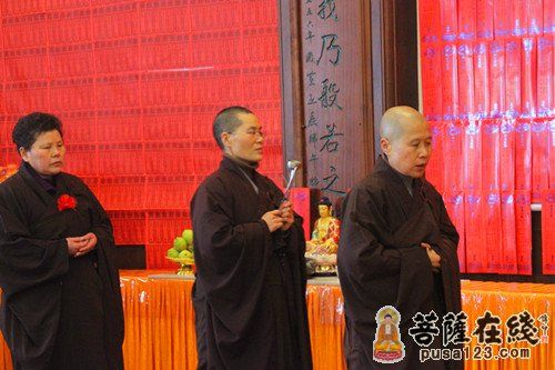 万如法师在法会现场