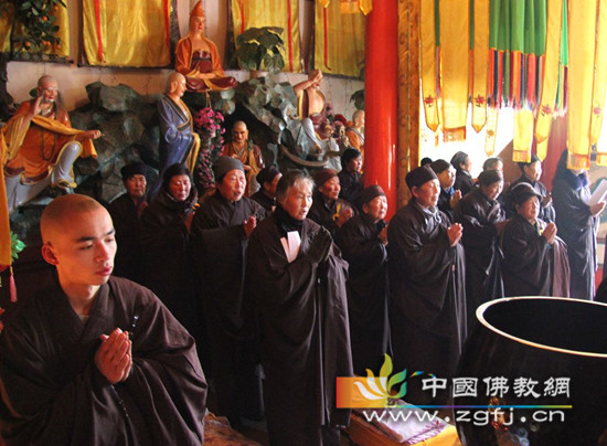 参加法会的四众弟子