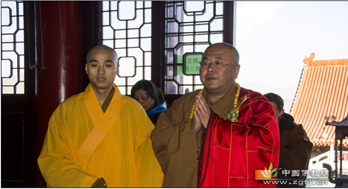 云泉禅寺隆重举行《乾隆大藏经》迎请供奉仪式