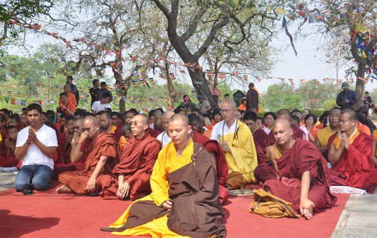 尼泊尔中华寺在蓝毗尼举办汉传佛教浴佛法会