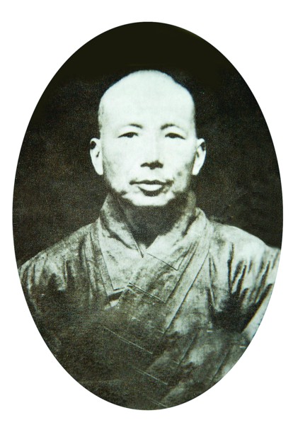 案发前夕,在清政府严令缉拿的要犯名单上,赫然列有一位方外之人.