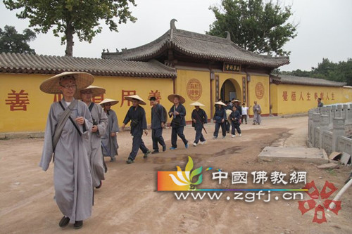 河北邢台玉泉禅寺僧俗一行“行脚五台山”活动圆满.jpg