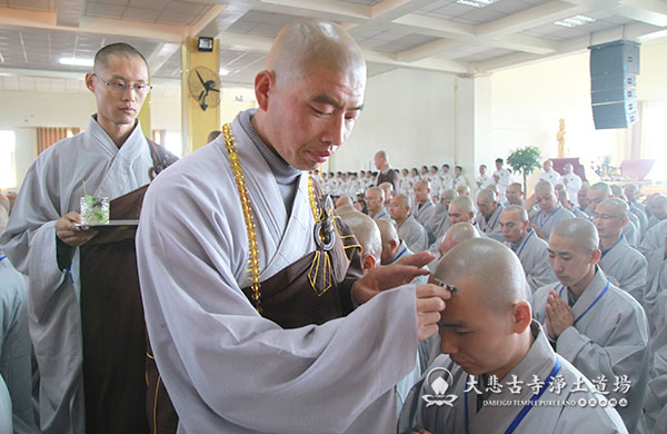 为期一周的出家生活体验