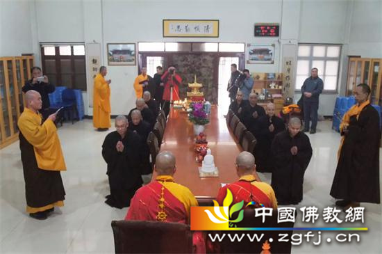 保定观音寺隆重举行出家典礼法会