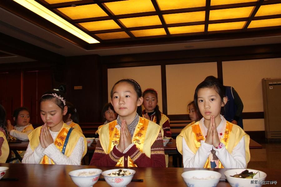 合掌感恩 合掌感恩