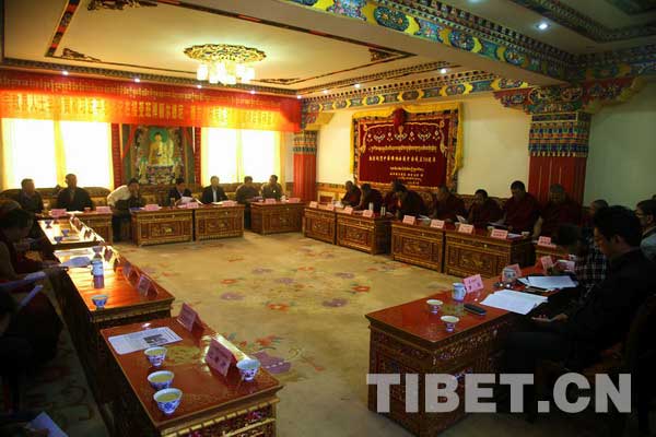 西藏宗教人士学习贯彻习近平总书记在接受班禅额尔德尼·确吉杰布拜见时的重要讲话精神