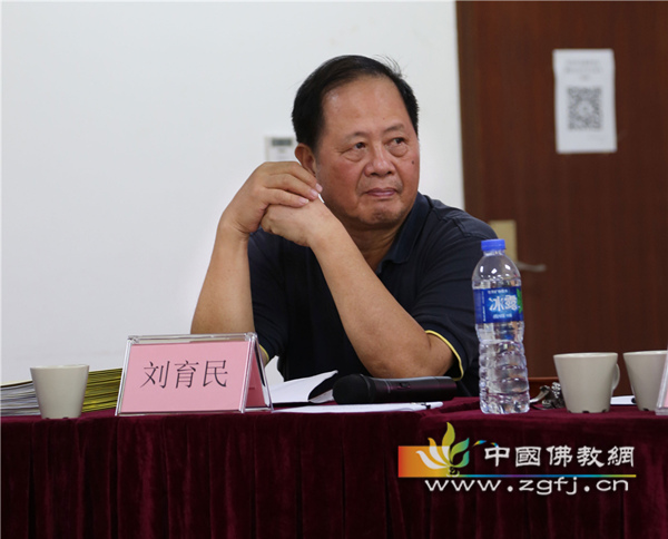 06 刘育民院监出席毕业论文答辩会.jpg