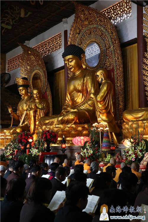 护国爱民，心系众生  摄影：邓银生