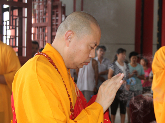 延参法师拈香祈愿