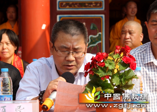 河北辛集抬头禅寺隆重举行三圣殿上梁祈福法会