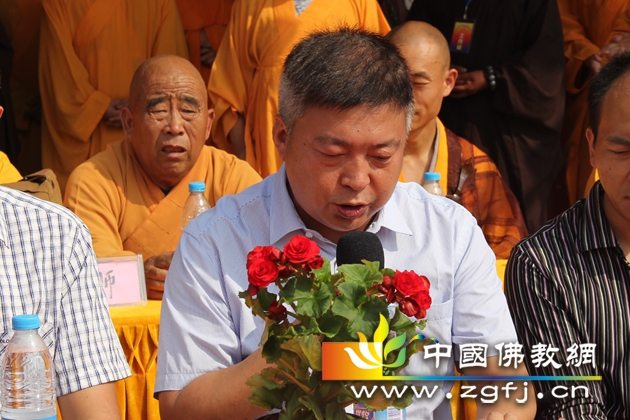 河北辛集抬头禅寺隆重举行三圣殿上梁祈福法会