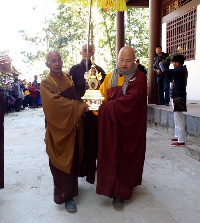 净慧长老舍利在云南鸡足山碧云寺安奉