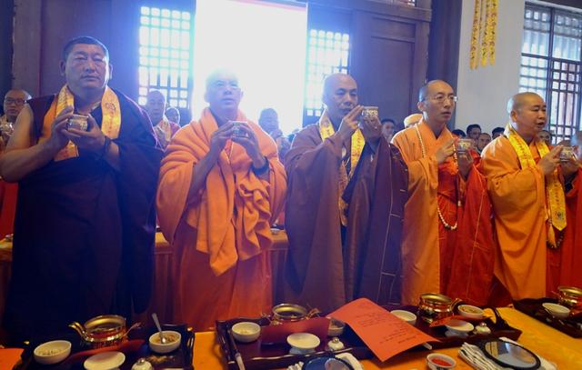 净慧长老舍利在云南鸡足山碧云寺安奉