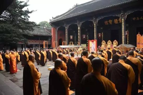 成都文殊院举行2016年玄奘大师舍利瞻仰法会